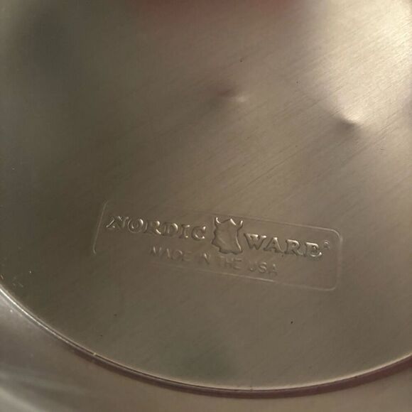 Nordic Naturals High Dome Covered Pie Pan - Picture 6 of 7